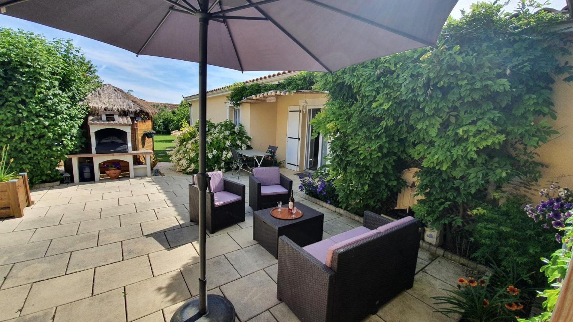 Agapanthe Vila Saint-Georges-les-Baillargeaux Exterior foto